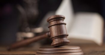 Žaloba na Bitmain, Kraken a další: Hard fork manipulace