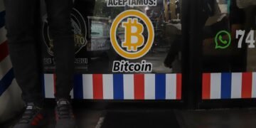 Bitcoin je oficiálně zákonným platidlem v Salvadoru, ale...