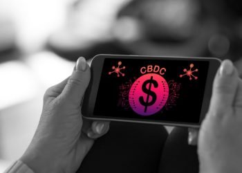 Ministryně financí USA věří, že CBDC by mohla překonat bitcoin jako prostředek směny