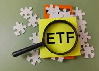 Do hry vstupují ETF pro XRP a dogecoin