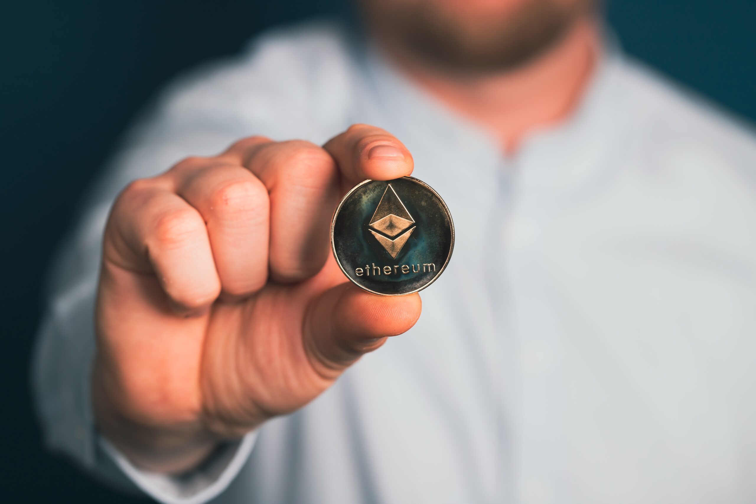 Ethereum klesá kvůli rizikům na trhu práce. Vrátí se zpět do down trendu?